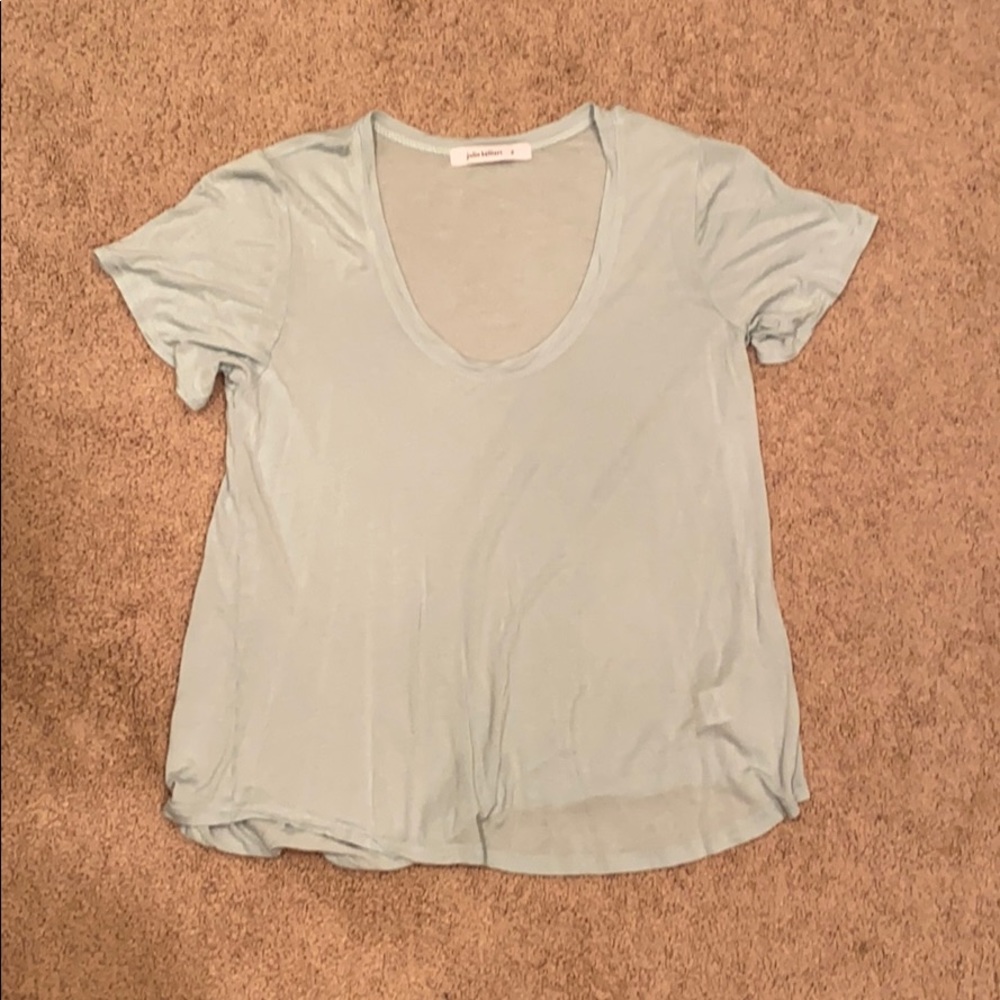 Short sleeved top